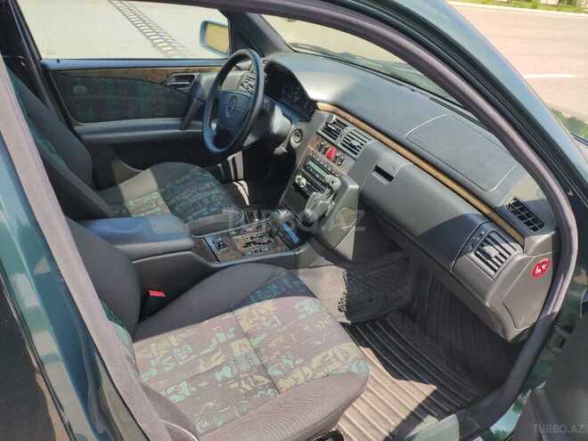 Mercedes E 240 1998, 248,755 km - 2.4 l - Gəncə