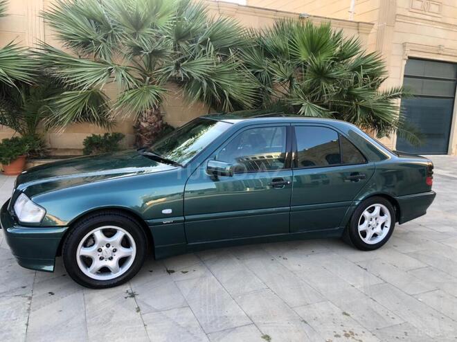 Mercedes C 220 1999, 460,000 km - 2.2 l - Bakı