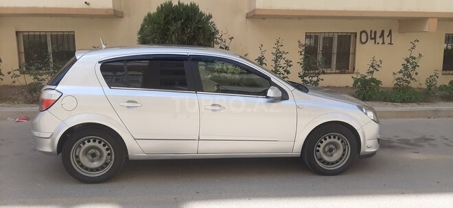 Opel Astra 2005, 286,000 km - 1.6 l - Xırdalan
