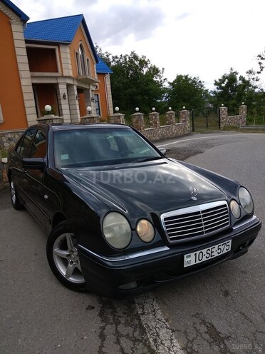 Mercedes E 230 1996, 350,000 km - 2.3 l - Qusar