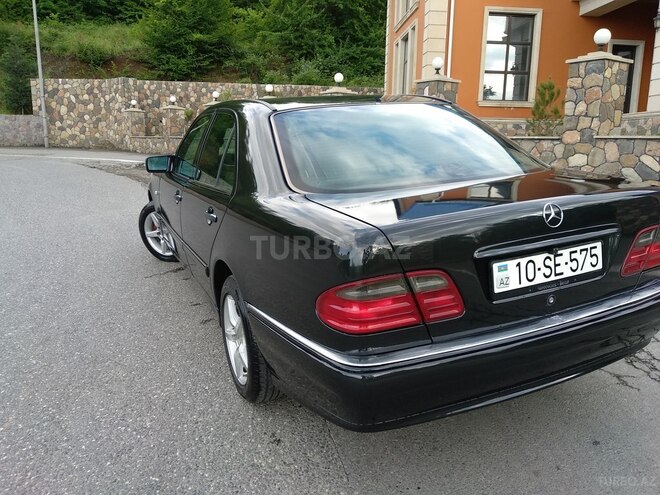 Mercedes E 230 1996, 350,000 km - 2.3 l - Qusar