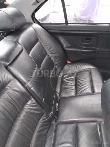 BMW 320 1997, 450,000 km - 2.0 l - Salyan