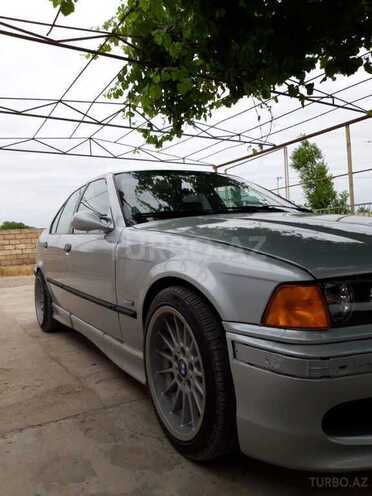 BMW 320 1997, 450,000 km - 2.0 l - Salyan