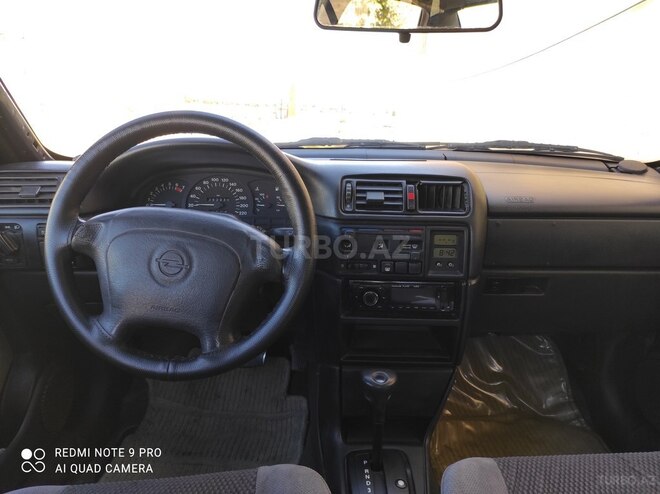 Opel Vectra 1994, 298,645 km - 2.0 l - Bakı
