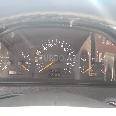 Mercedes C 180 1997, 211,000 km - 1.8 l - Bakı