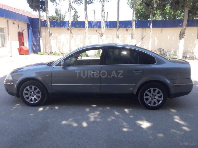 Volkswagen Passat 2002, 168,000 km - 1.8 л - Sumqayıt