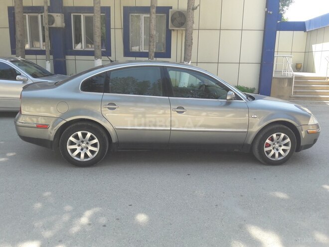 Volkswagen Passat 2002, 168,000 km - 1.8 л - Sumqayıt