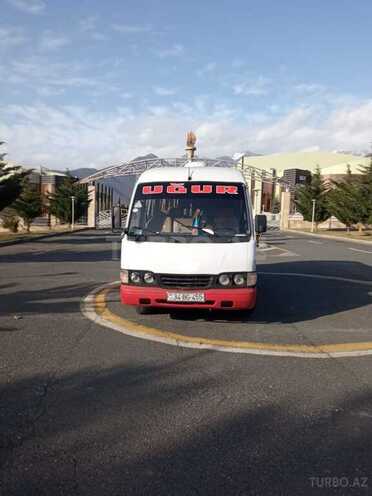 Hyundai  1998, 450,000 km - 3.9 l - Qax