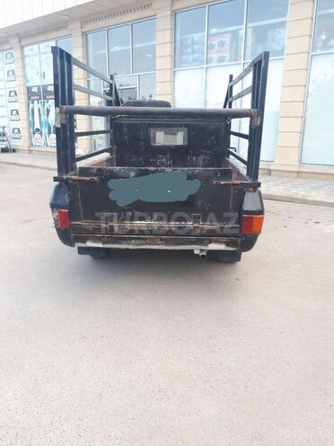 GAZ 31029 1993, 200,000 km - 2.4 л - Ucar