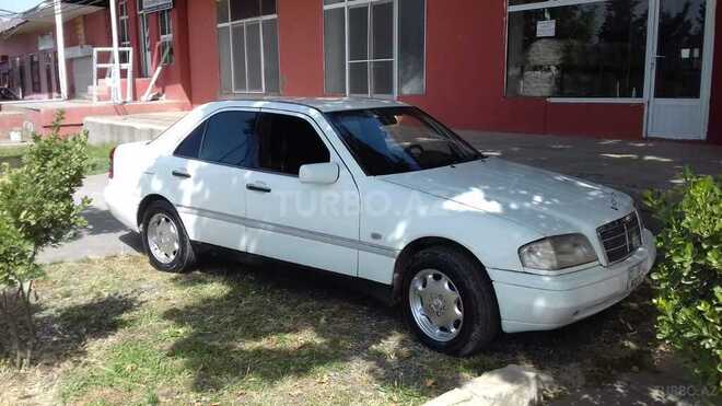 Mercedes C 220 1995, 278,000 km - 2.2 л - Beyləqan