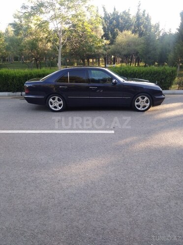 Mercedes E 270 2000, 428,500 km - 2.7 л - Bakı