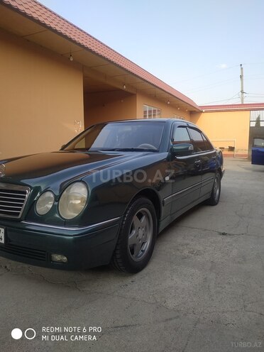Mercedes E 240 1998, 524,600 km - 2.4 l - Şəmkir