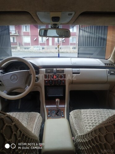 Mercedes E 240 1998, 524,600 km - 2.4 l - Şəmkir