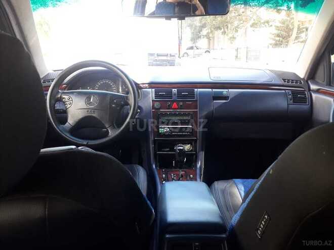 Mercedes E 270 1999, 410,000 km - 2.7 l - Bakı