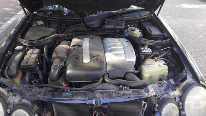 Mercedes E 270 1999, 410,000 km - 2.7 l - Bakı