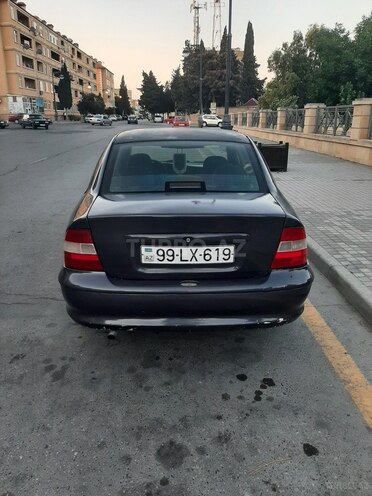 Opel Vectra 1996, 324,500 km - 1.8 l - Bakı