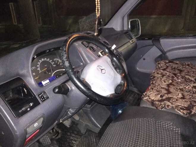 Mercedes V 220 2000, 130,000 km - 2.2 l - Gəncə