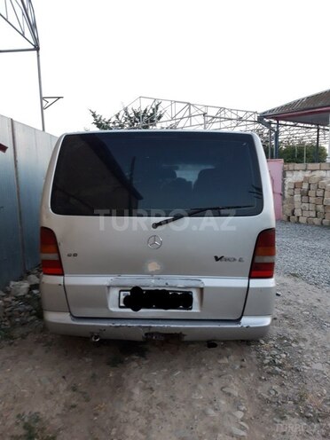 Mercedes V 220 2000, 130,000 km - 2.2 l - Gəncə