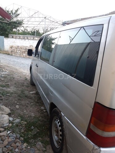 Mercedes V 220 2000, 130,000 km - 2.2 l - Gəncə