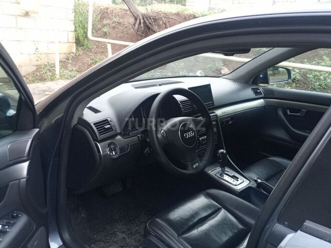 Audi A4 2004, 300,000 km - 1.8 l - Gəncə