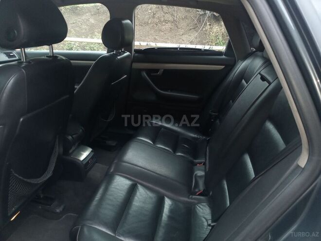 Audi A4 2004, 300,000 km - 1.8 l - Gəncə