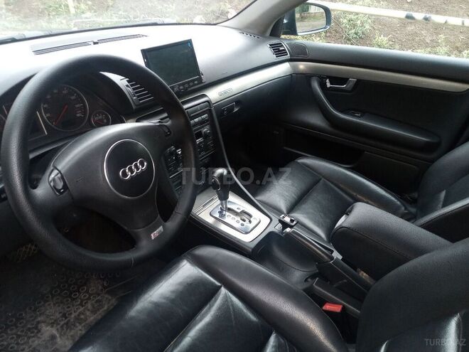 Audi A4 2004, 300,000 km - 1.8 l - Gəncə