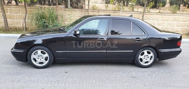 Mercedes E 320 2000, 386,000 km - 3.2 l - Bakı