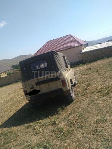 UAZ 31512 1986, 150,000 km - 2.4 l - Qobustan
