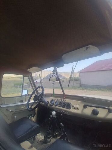 UAZ 31512 1986, 150,000 km - 2.4 l - Qobustan