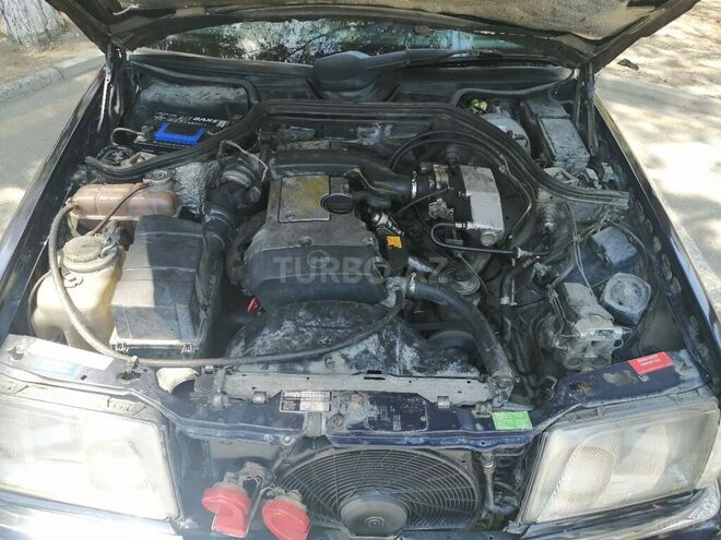 Mercedes E 220 1995, 275,623 km - 2.2 l - Sumqayıt