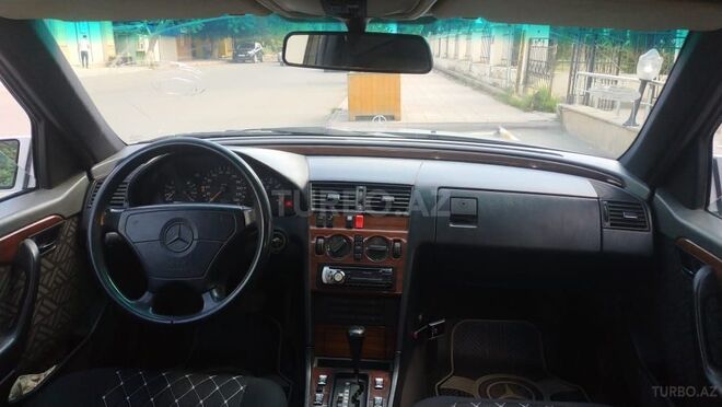 Mercedes C 220 1993, 541,655 km - 2.2 л - Bərdə