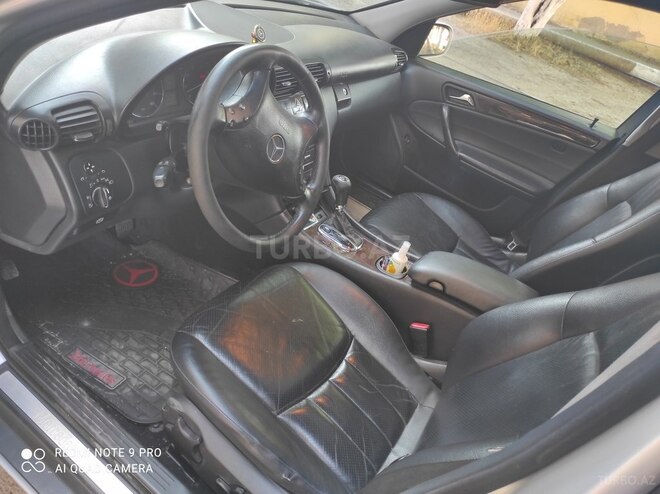 Mercedes C 240 2004, 286,000 km - 2.4 l - Bakı