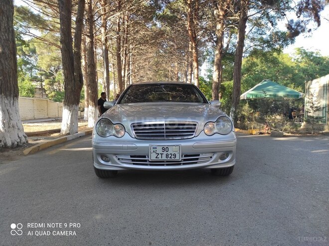Mercedes C 240 2004, 286,000 km - 2.4 l - Bakı