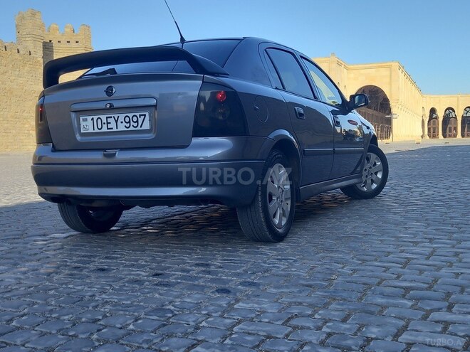 Opel Astra 2006, 256,000 km - 1.4 л - Bakı