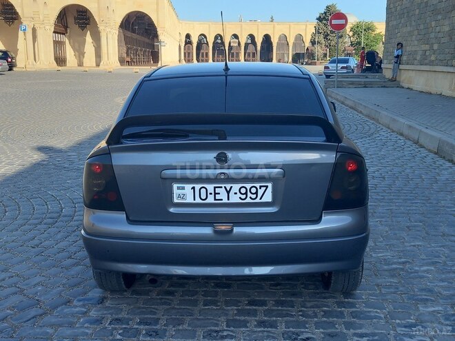 Opel Astra 2006, 256,000 km - 1.4 л - Bakı