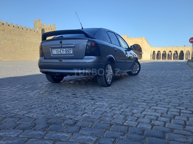 Opel Astra 2006, 256,000 km - 1.4 л - Bakı
