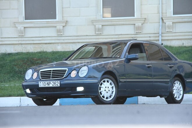 Mercedes E 320 2000, 250,000 km - 3.2 л - Bakı