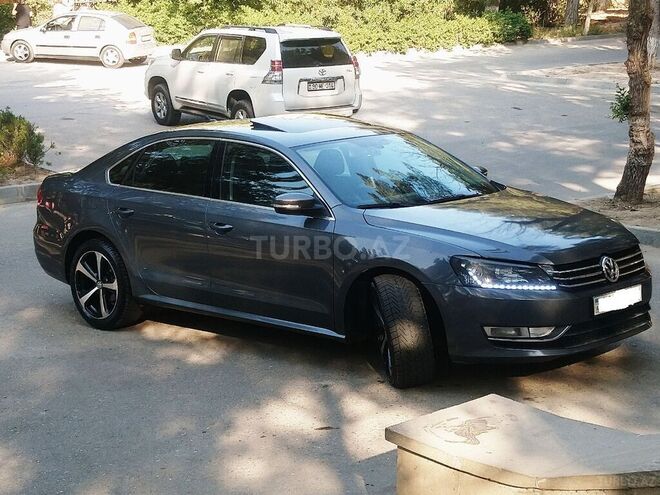 Volkswagen Passat 2013, 87,000 km - 1.8 l - Sumqayıt