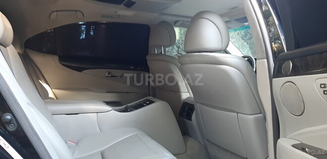 Lexus LS 460 2010, 173,500 km - 4.6 л - Sumqayıt