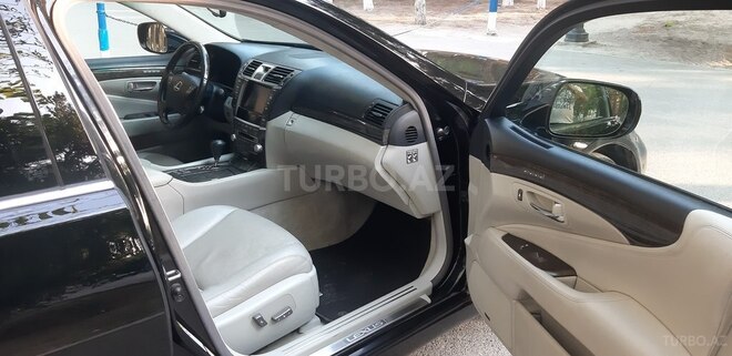 Lexus LS 460 2010, 173,500 km - 4.6 л - Sumqayıt