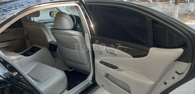Lexus LS 460 2010, 173,500 km - 4.6 л - Sumqayıt