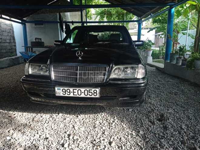 Mercedes C 200 1997, 290,000 km - 2.0 l - Yevlax