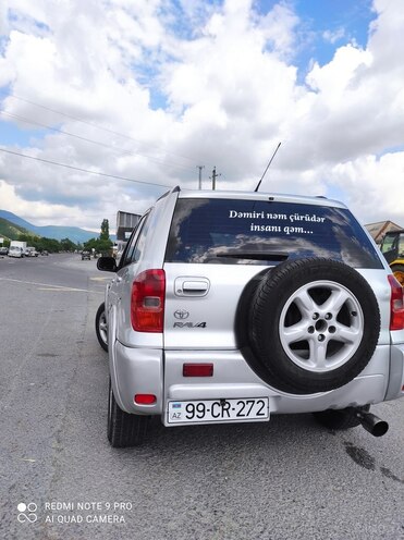 Toyota RAV4 2002, 287,000 km - 2.0 l - Şəki