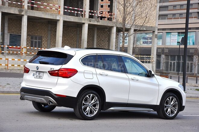 BMW X1 2016, 70,000 km - 2.0 л - Bakı