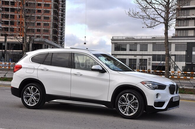 BMW X1 2016, 70,000 km - 2.0 л - Bakı