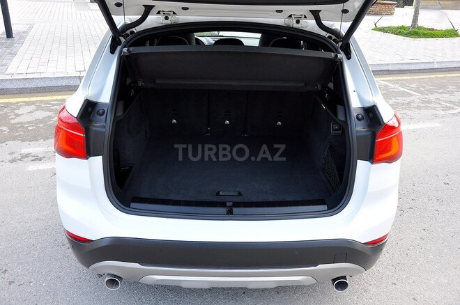 BMW X1 2016, 70,000 km - 2.0 л - Bakı