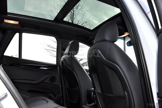 BMW X1 2016, 70,000 km - 2.0 л - Bakı