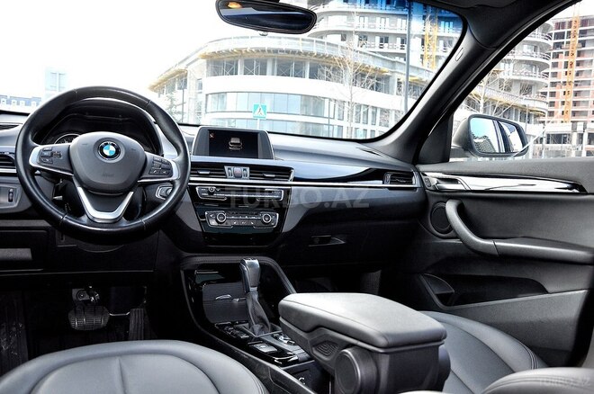 BMW X1 2016, 70,000 km - 2.0 л - Bakı