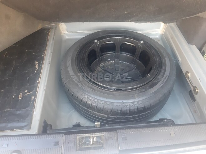 Mercedes E 240 1999, 286,300 km - 2.4 л - Bakı