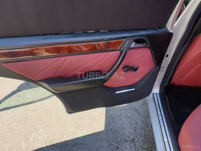 Mercedes E 220 1994, 386,000 km - 2.2 л - Bakı